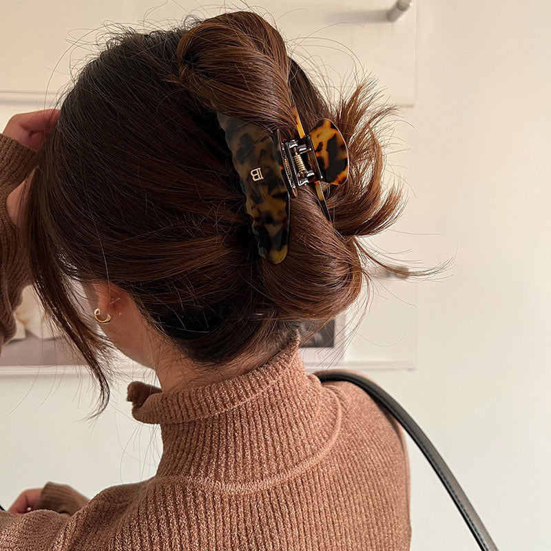 Letter B hair claw