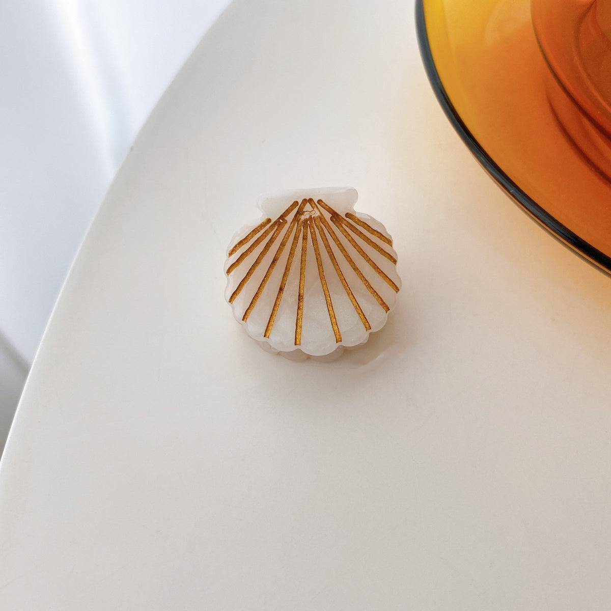 mini shell hair claw