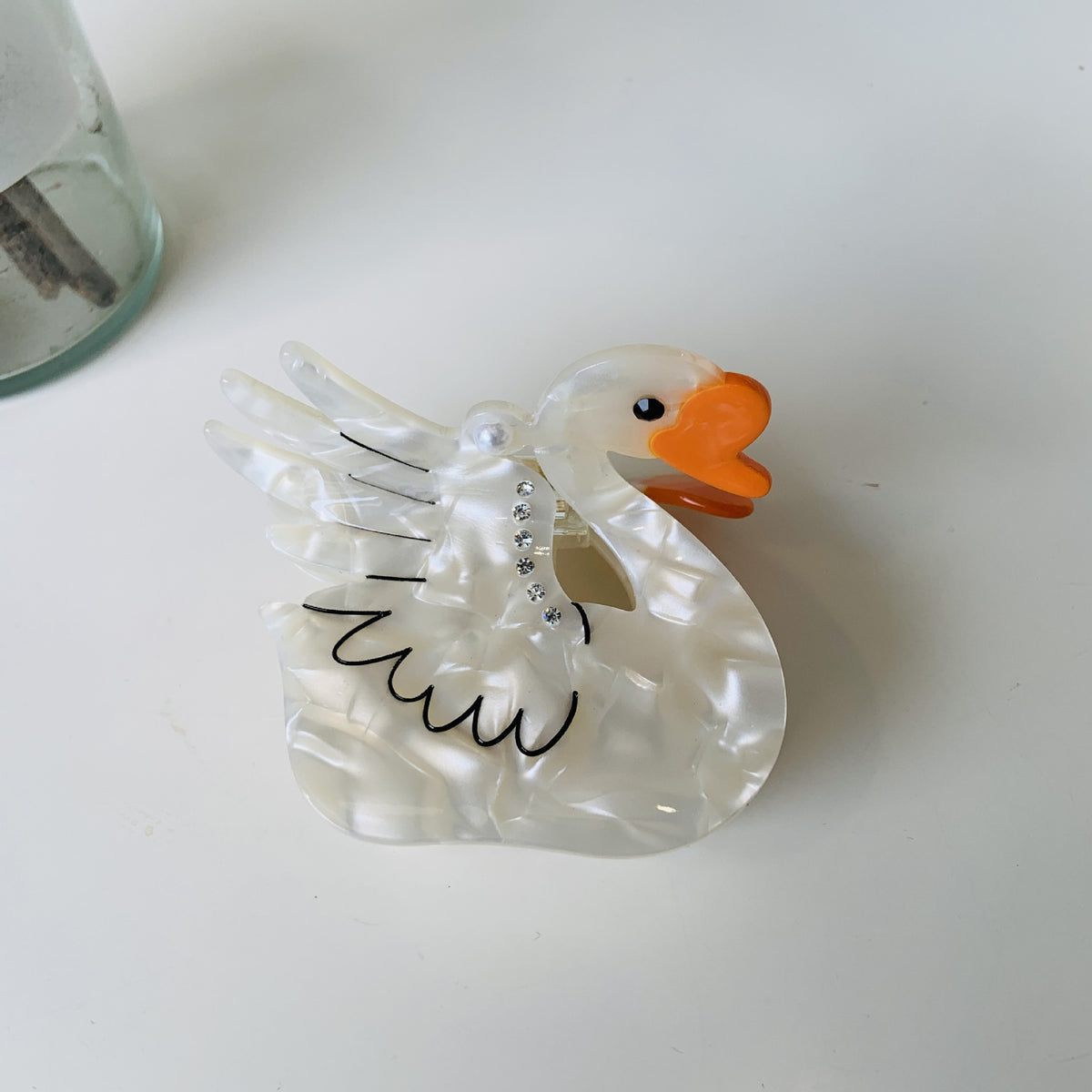 bird swallow hair claw