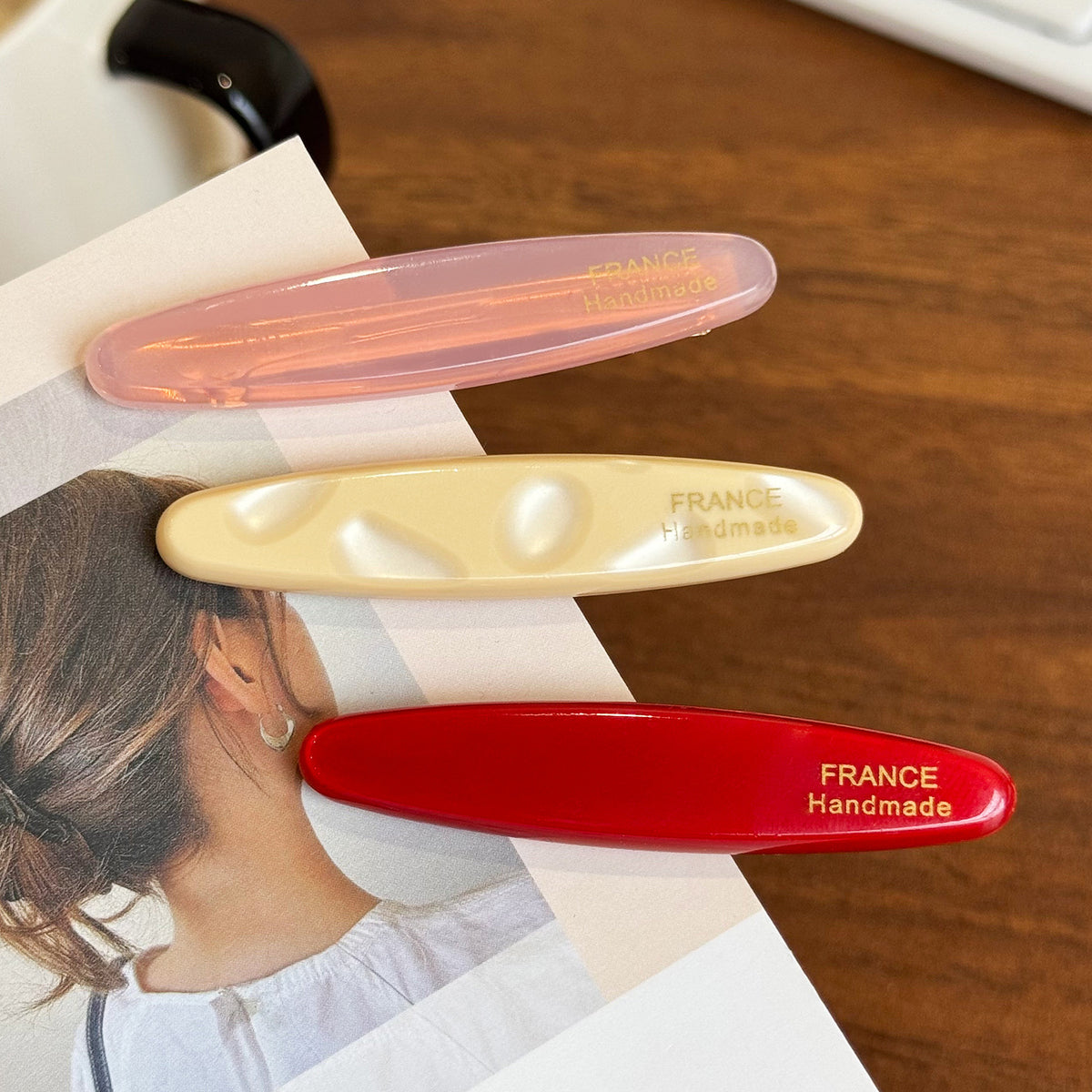 Elliptical straight clip hair claw