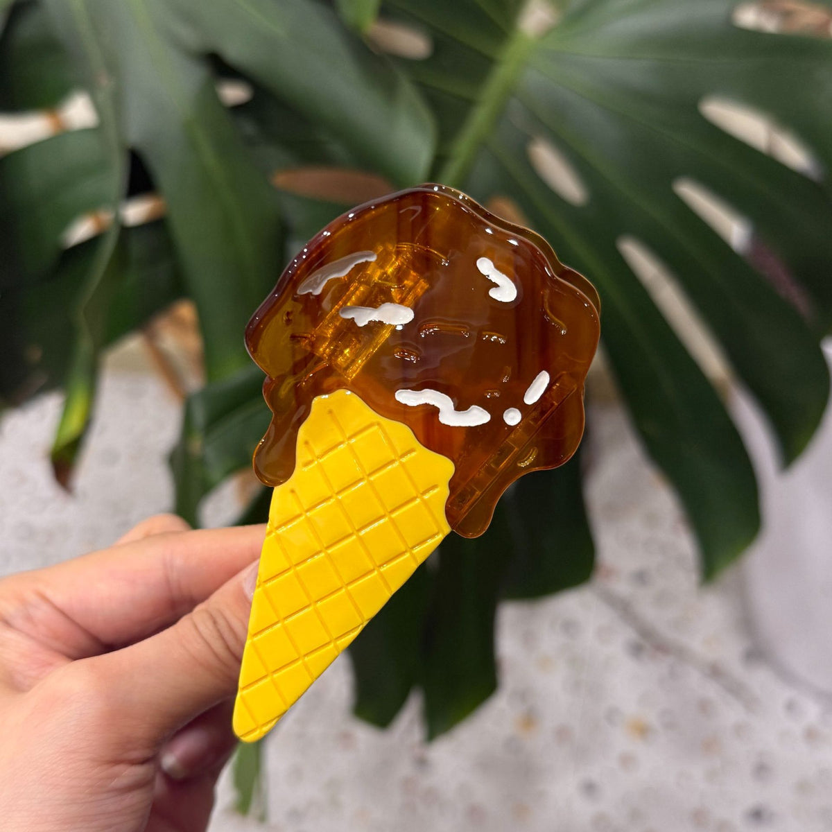 ice cream hair claw