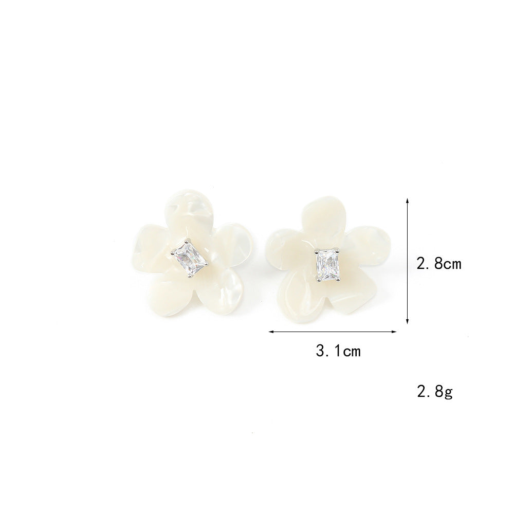 Retro temperament square diamond stud earrings