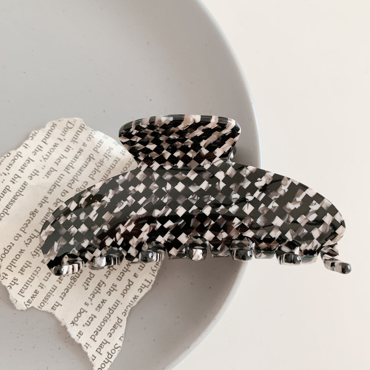checkerboard acetic acid hairpin hair claw
