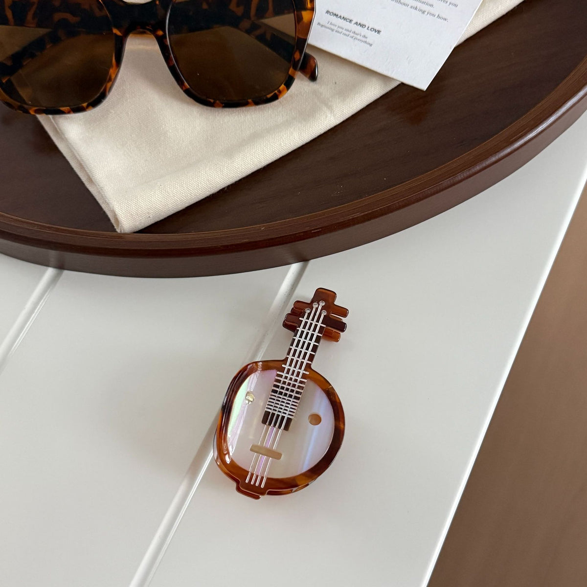 musical instrument theme hair claw