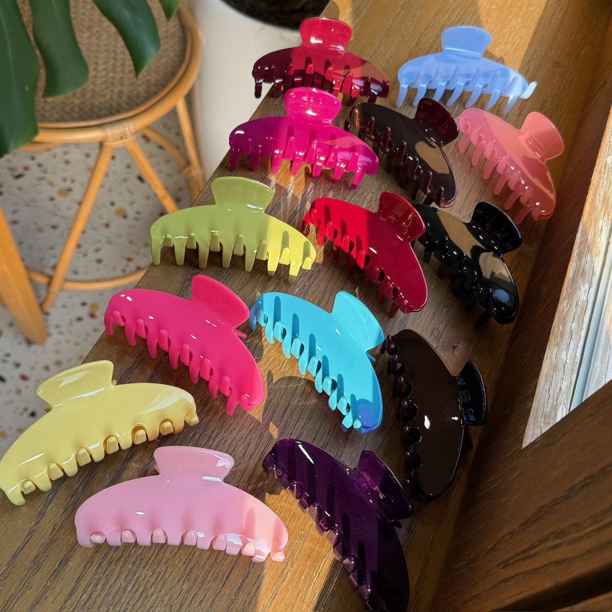 y2k pure color hair claw