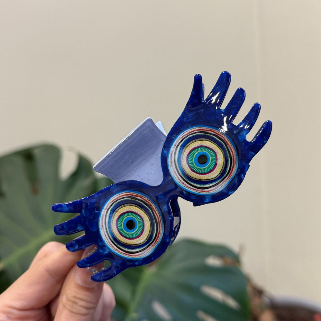 Egyptian mysterious pharaoh cat wings eyes hair claw