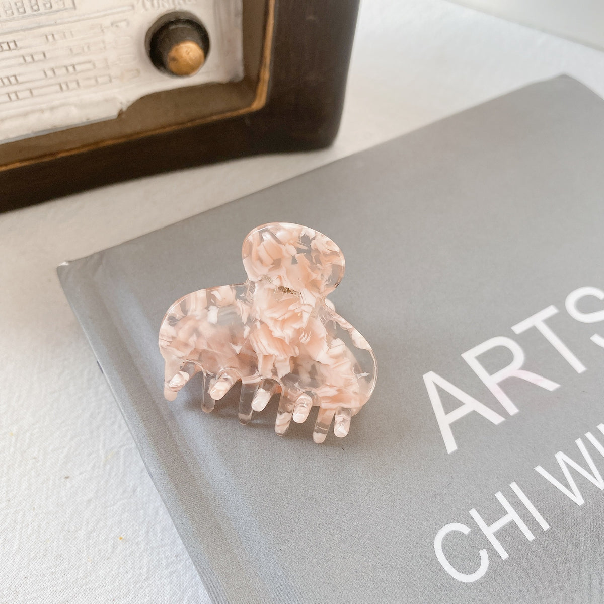 small simple hair clip