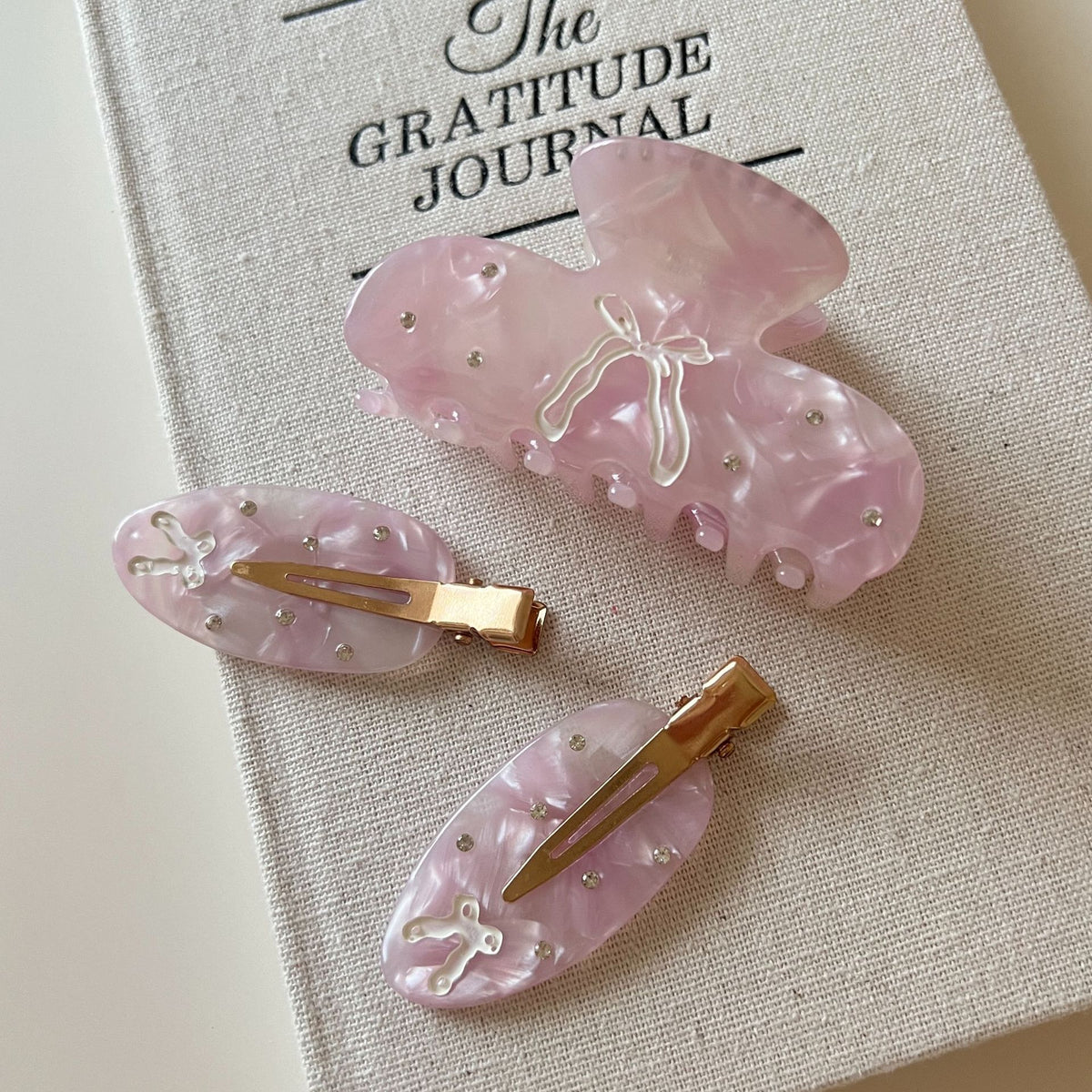 Pink bubble hair claw