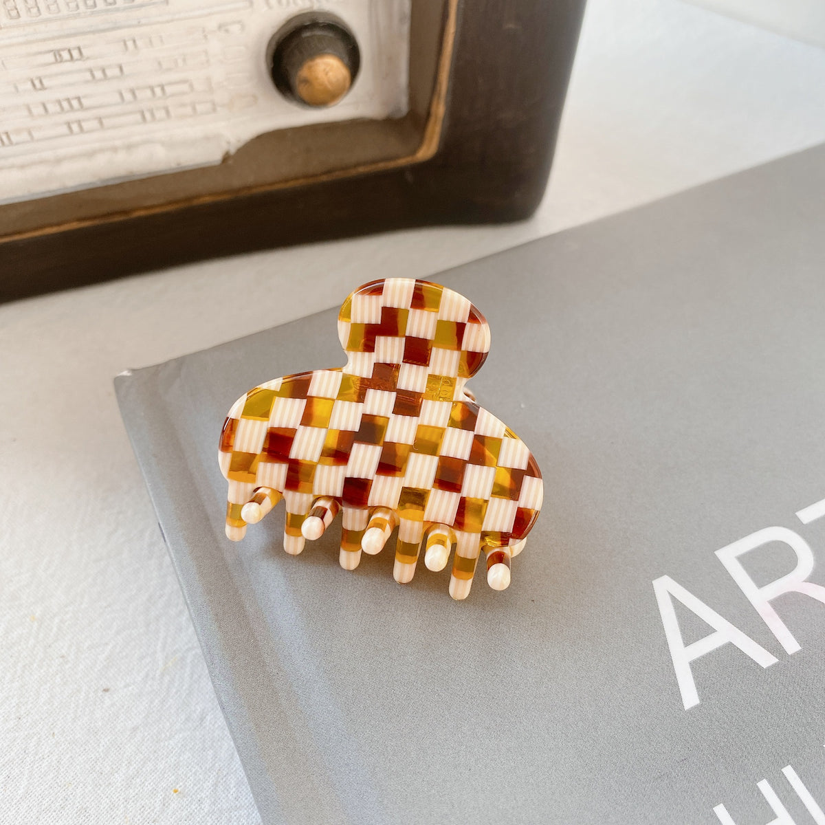 small simple hair clip