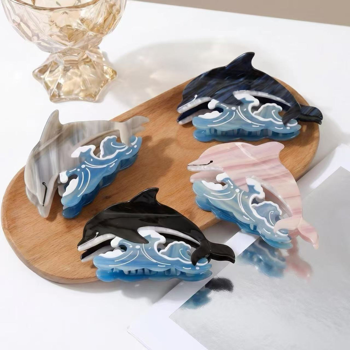 marine wind dolphin hair claw
