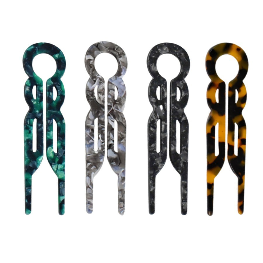 U-shaped acetic acid hairpin