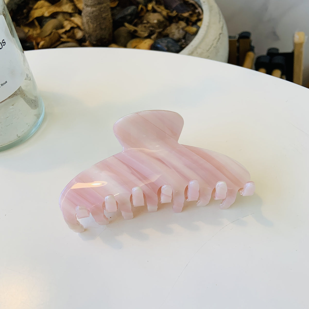 stripe hair claw