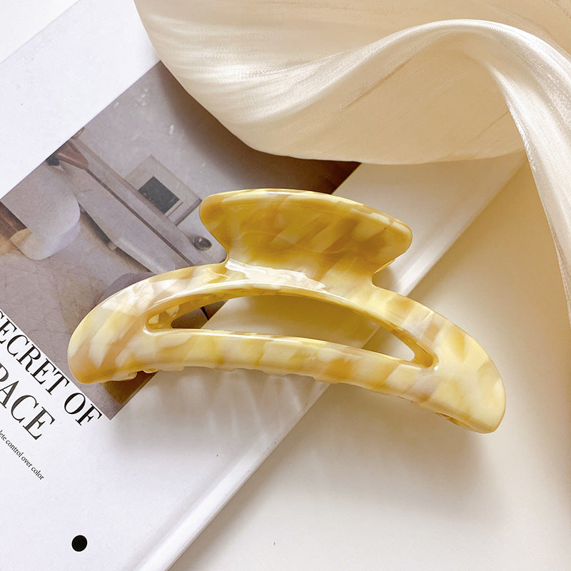 moon-shaped big hair claw