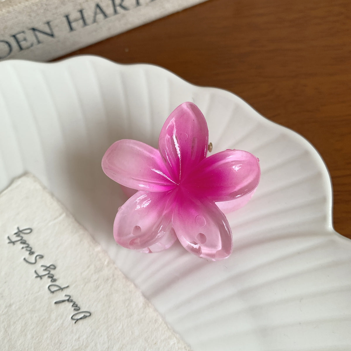Egg Flower Hair Claw