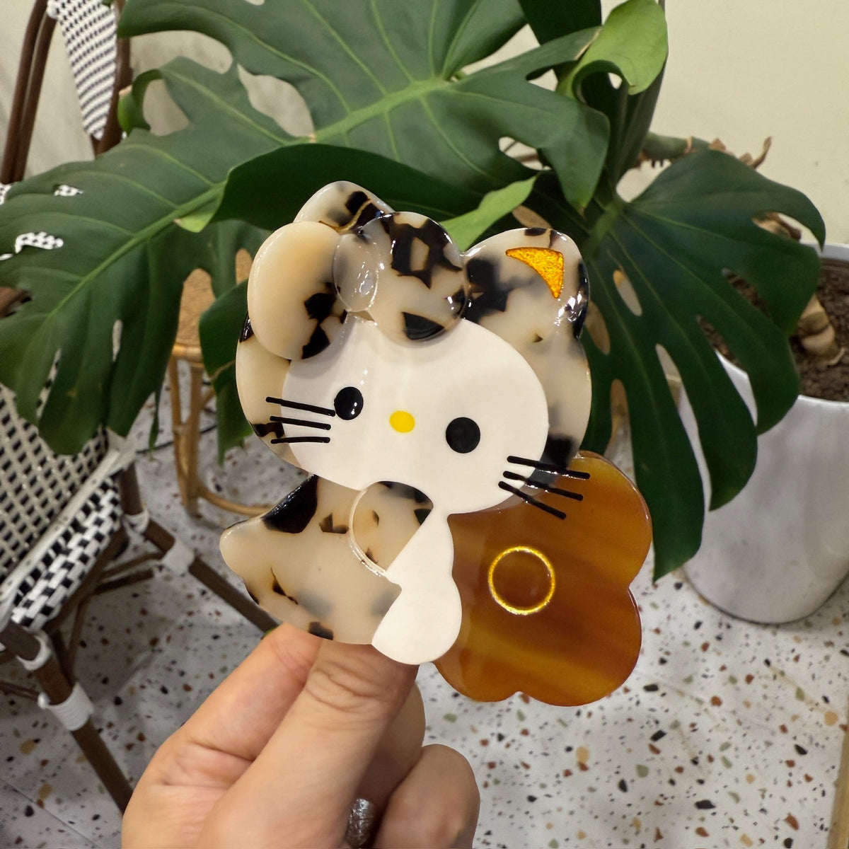 hello kitty hair claw