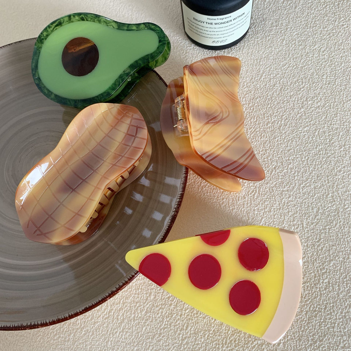 pizza food avocado hair claw