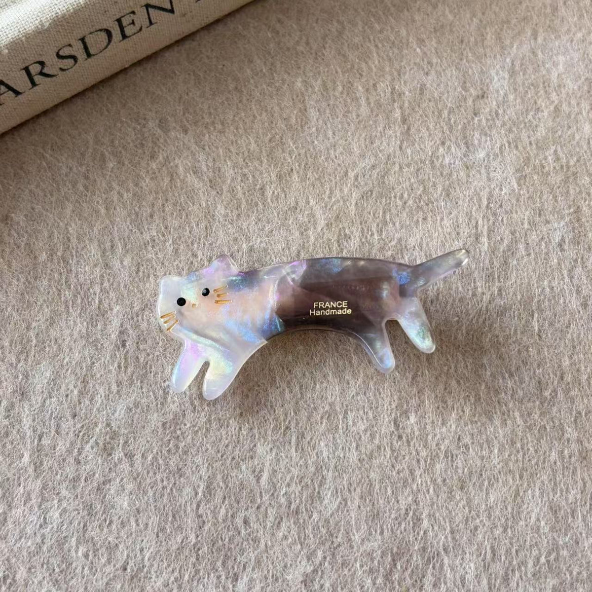 Jump Cat Hair Clip