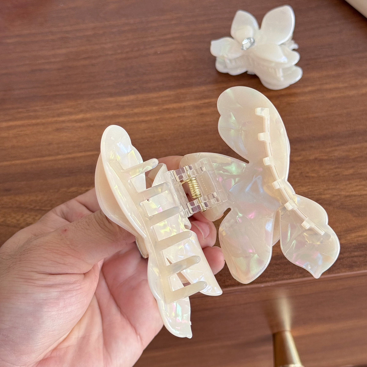 Korean premium sense grab clip imitation acetic acid hairpin shark clip children's exquisite cute butterfly premium hair accessories hairpin