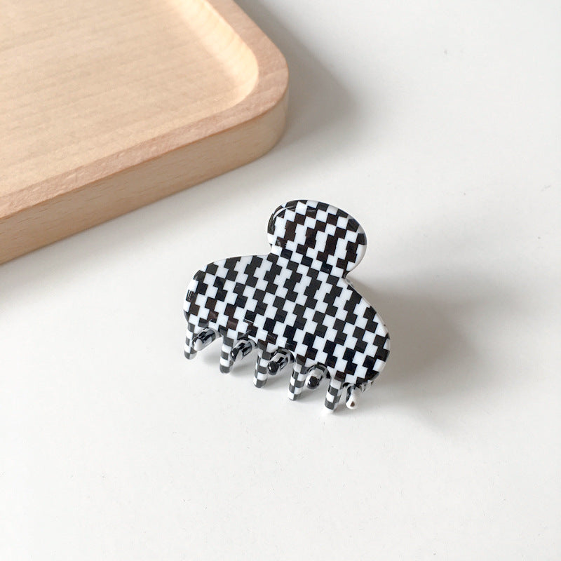 small simple hair clip