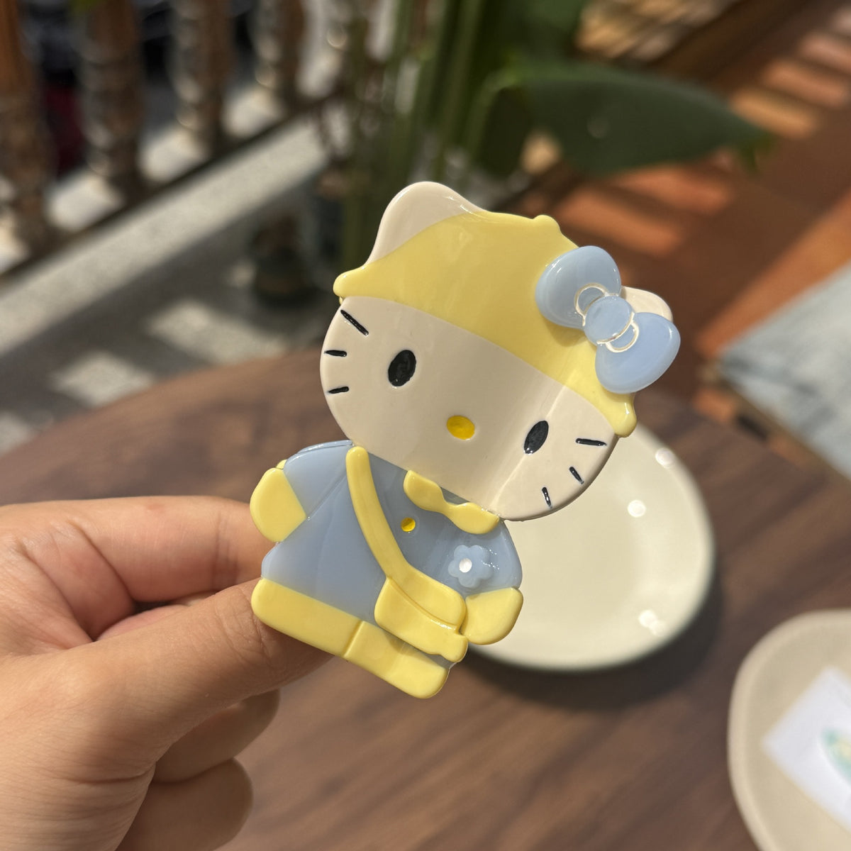 hello kitty hair claw