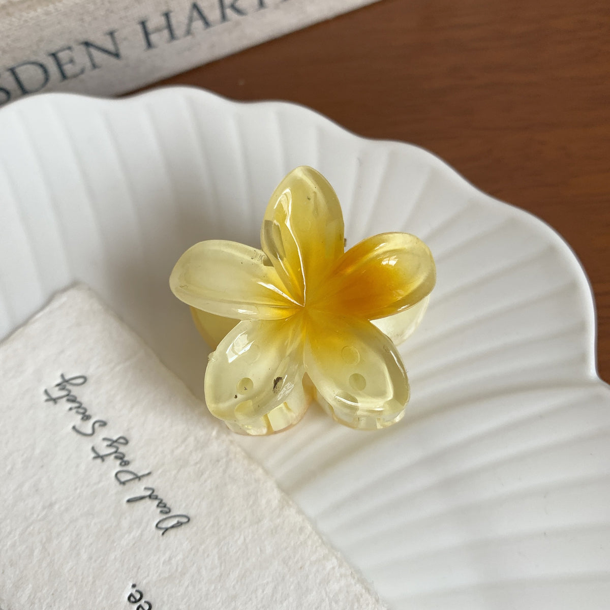 Egg Flower Hair Claw