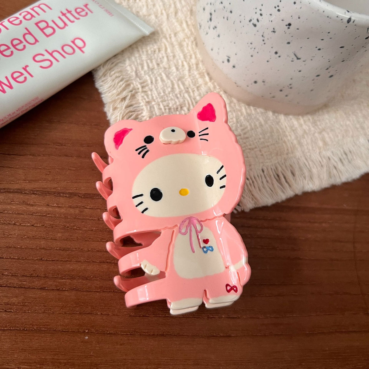 hello kitty hair claw