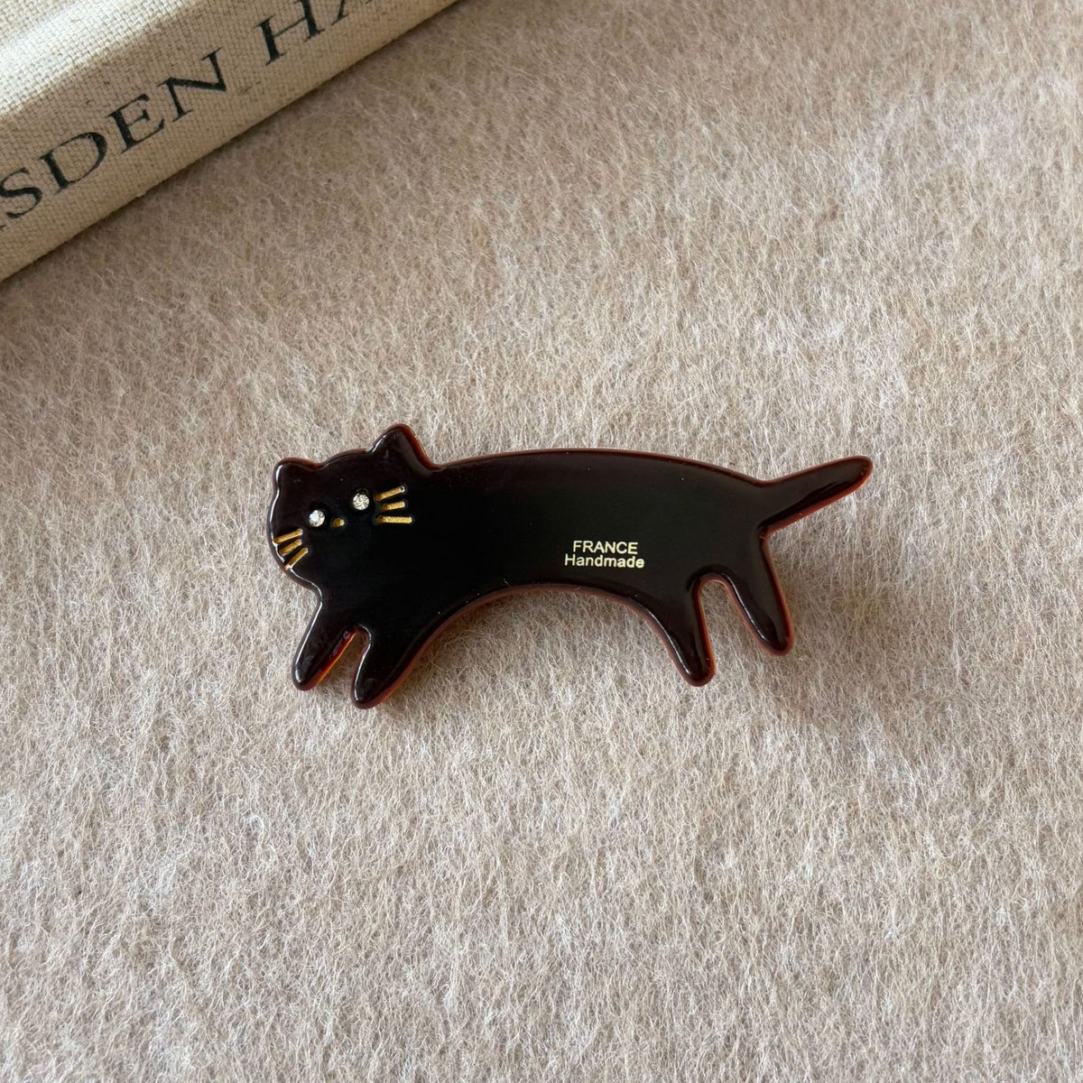 Jump Cat Hair Clip