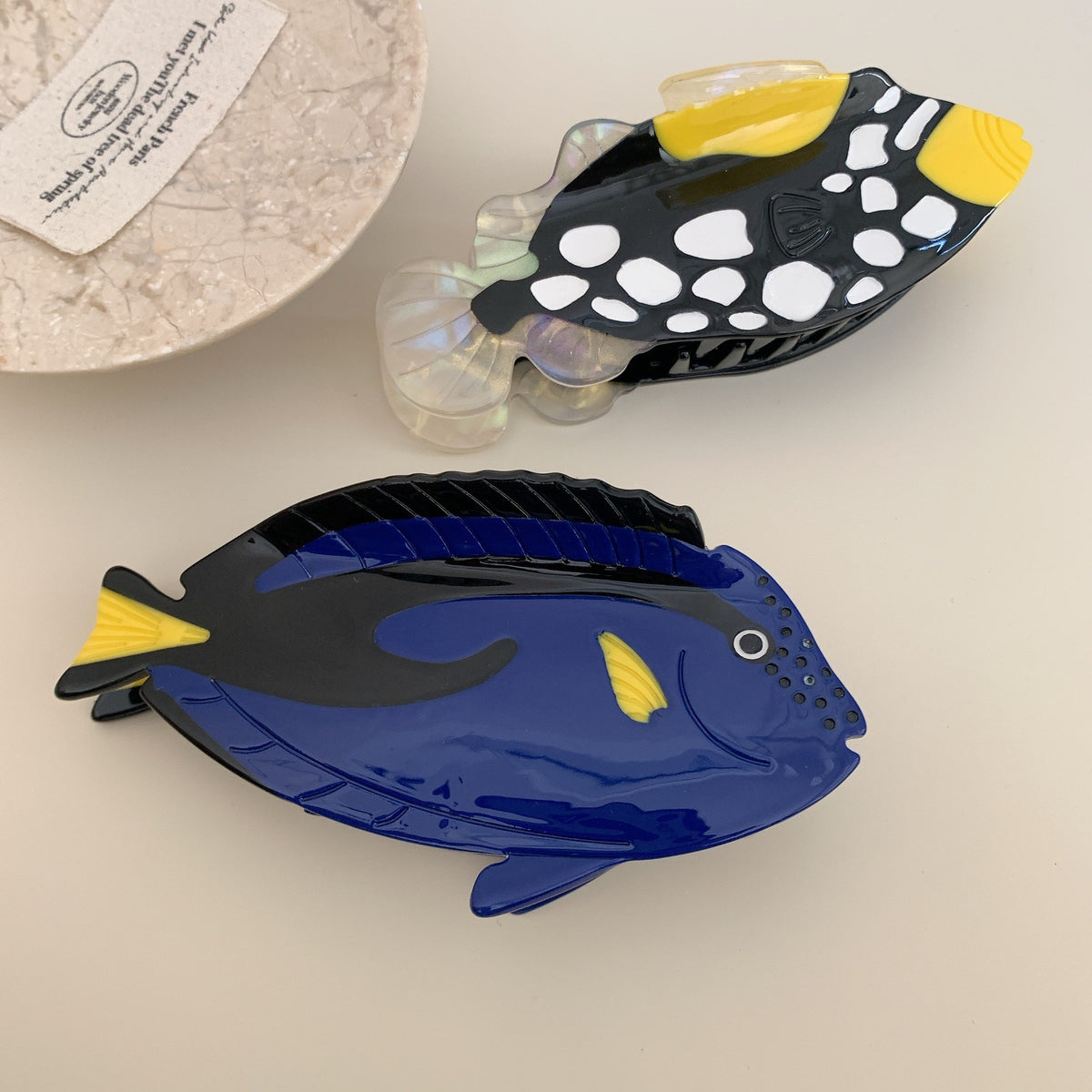 Ocean Dolly blue hanging fish Hair Claw