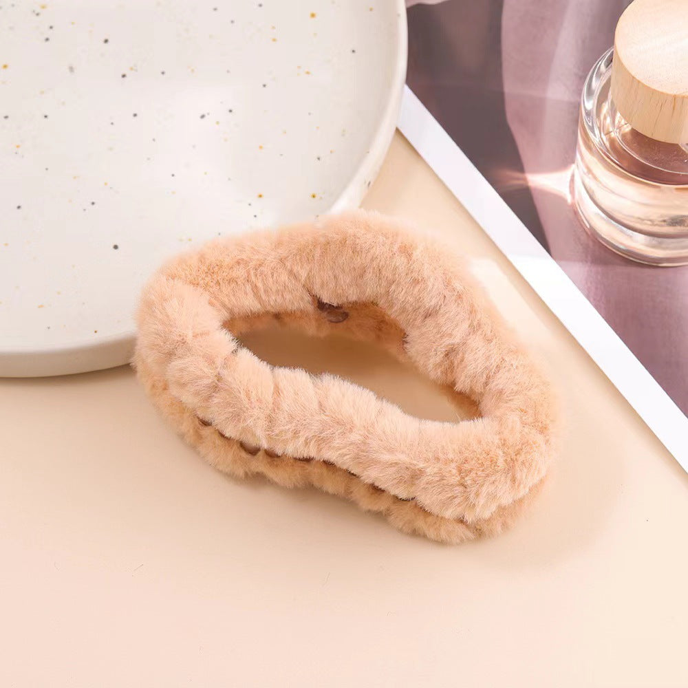 Autumn/Winter Plush Claw Clip