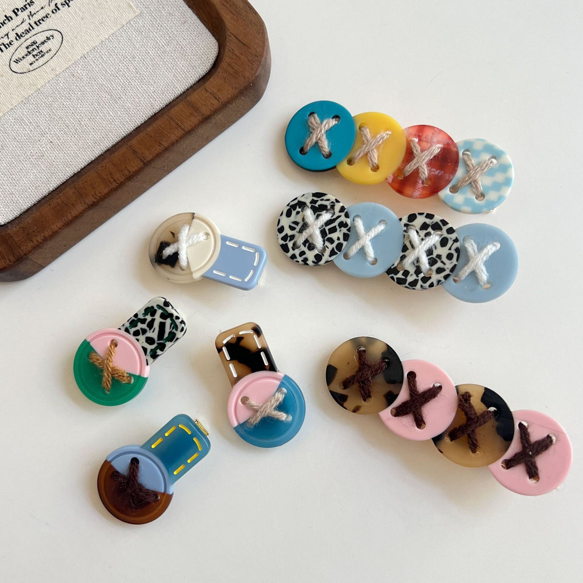 button hair clip
