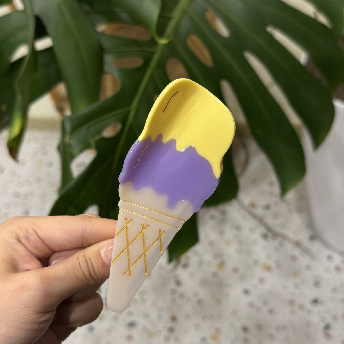 ice cream hair claw