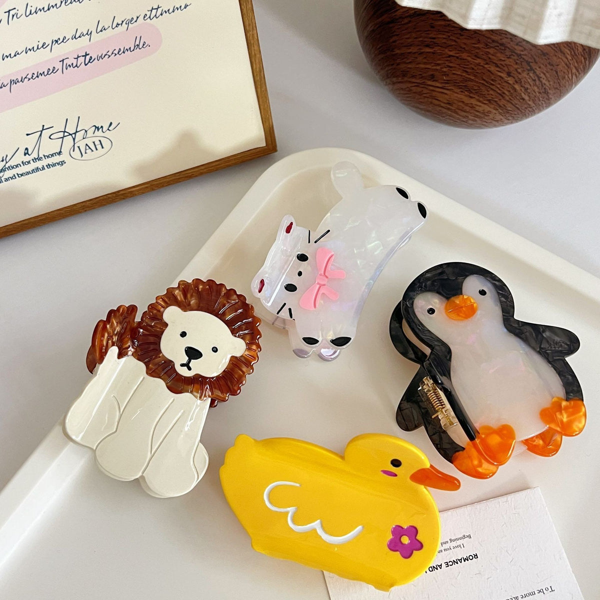 penguin duck animal lion hair claw