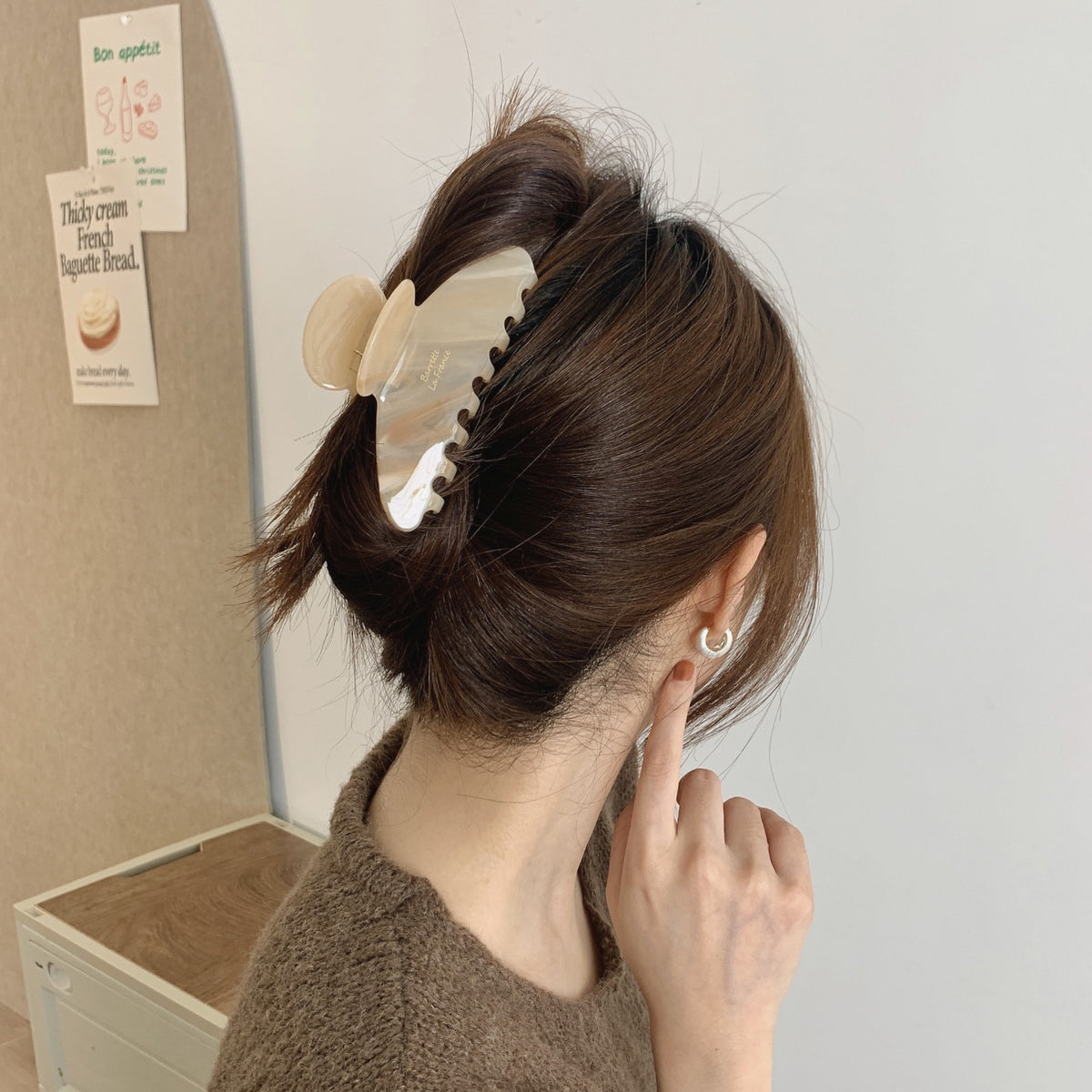 milk jelly classy eight-tooth hair claw