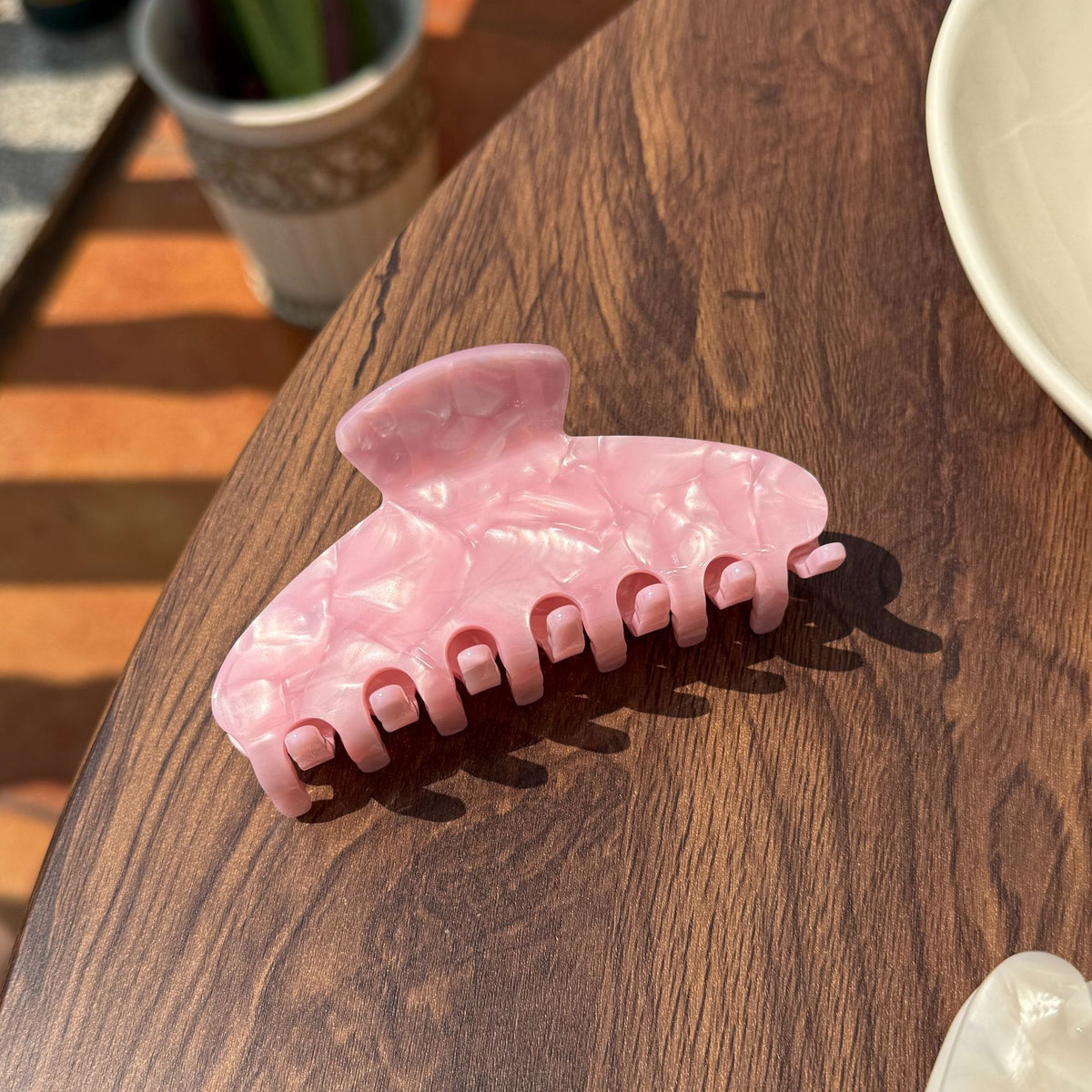 spring and summer big hair claw