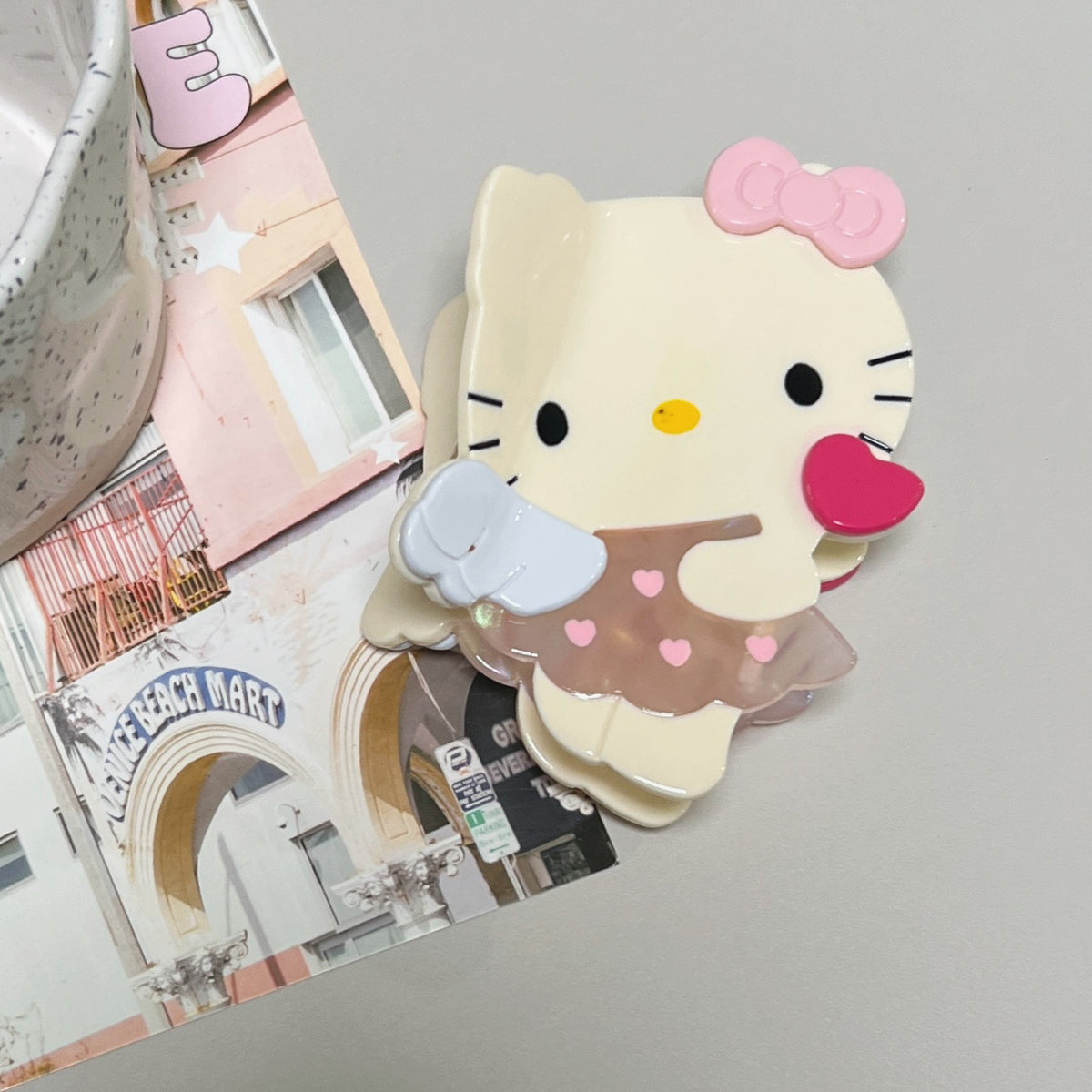 hello kitty hair claw