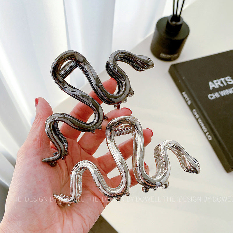 snake-shaped metal hair claw
