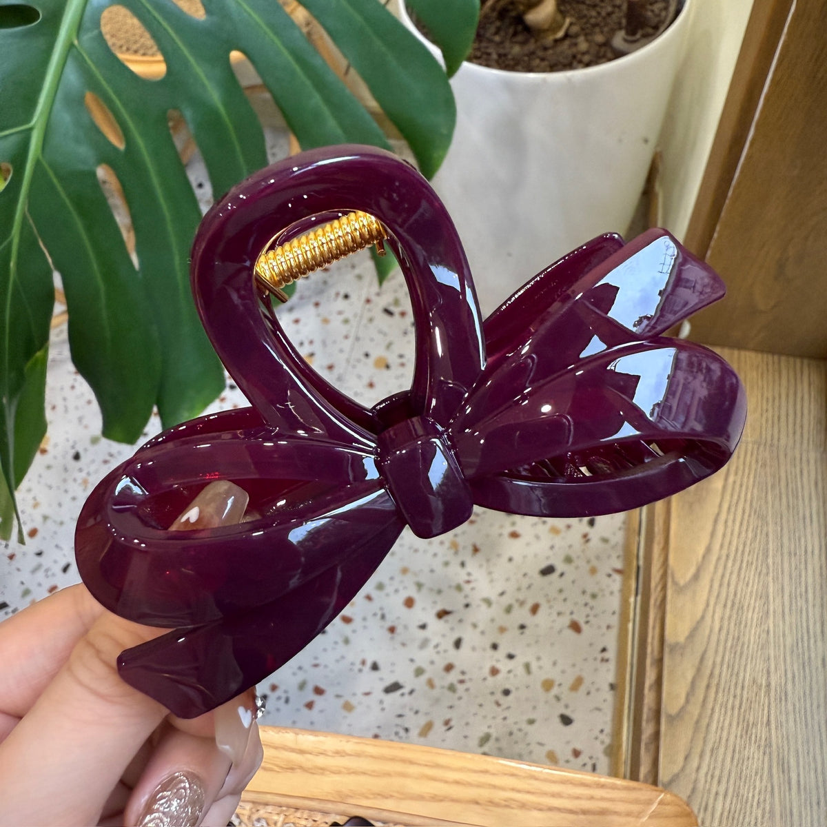 thickened irregular round bow hair claw