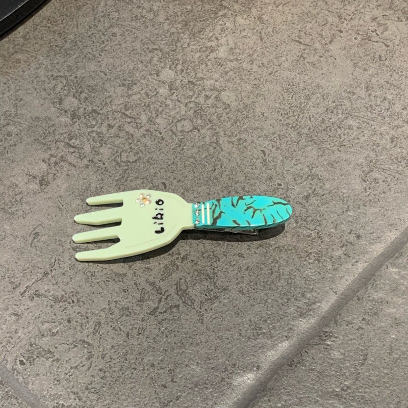 knife fork hair clip