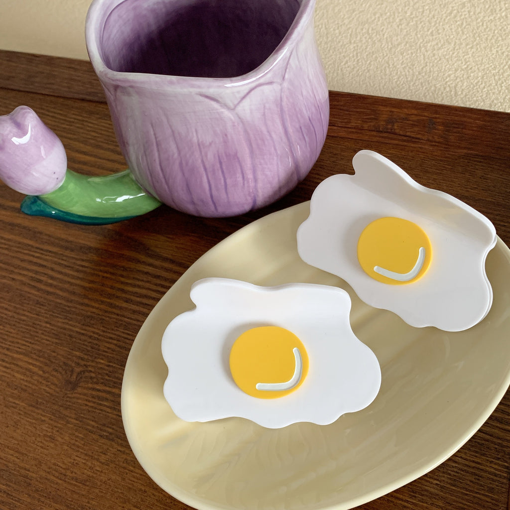 egg hair claw
