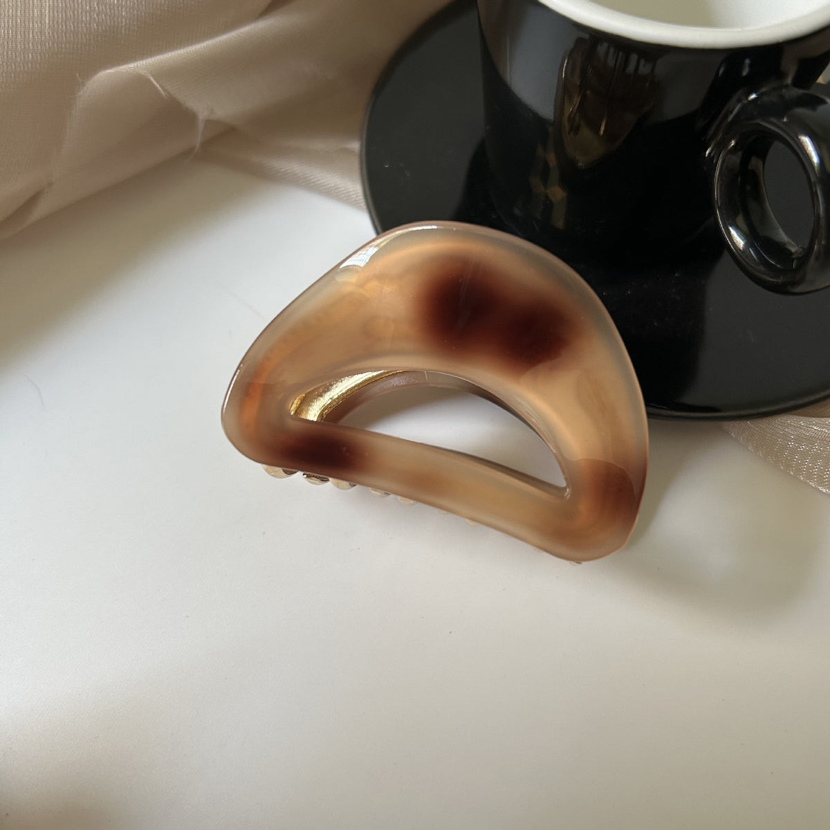 French acetic acid hairpin retro hollow tortoiseshell hair claw