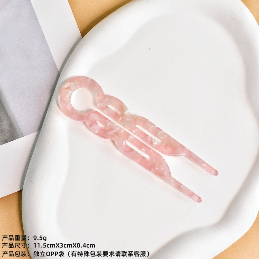 U-shaped acetic acid hairpin