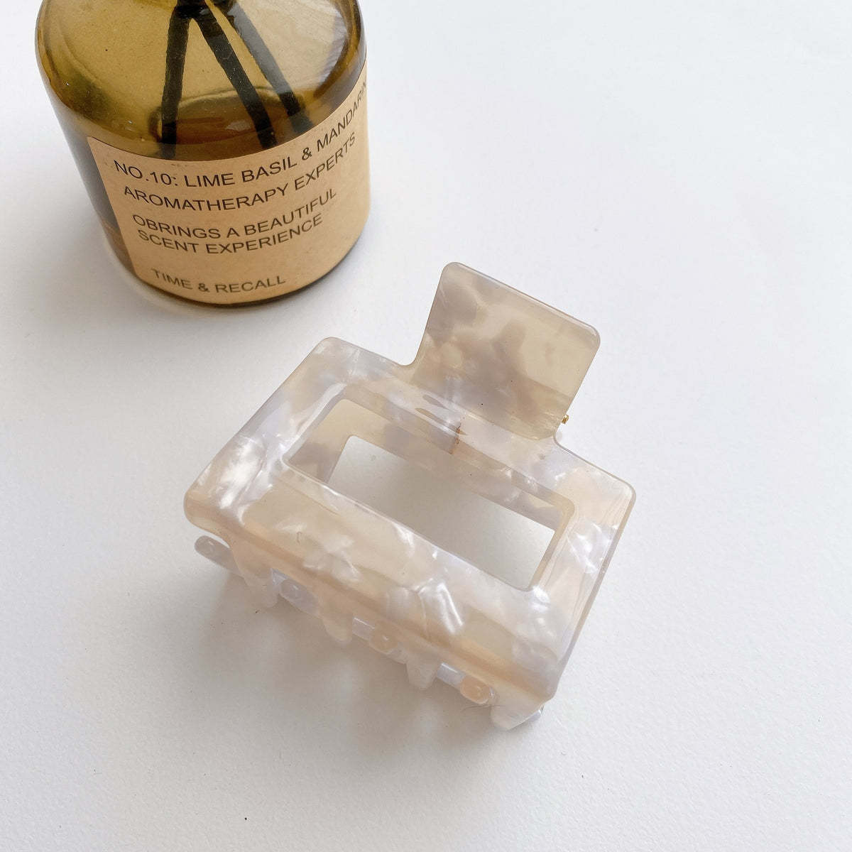 Small square hair claw