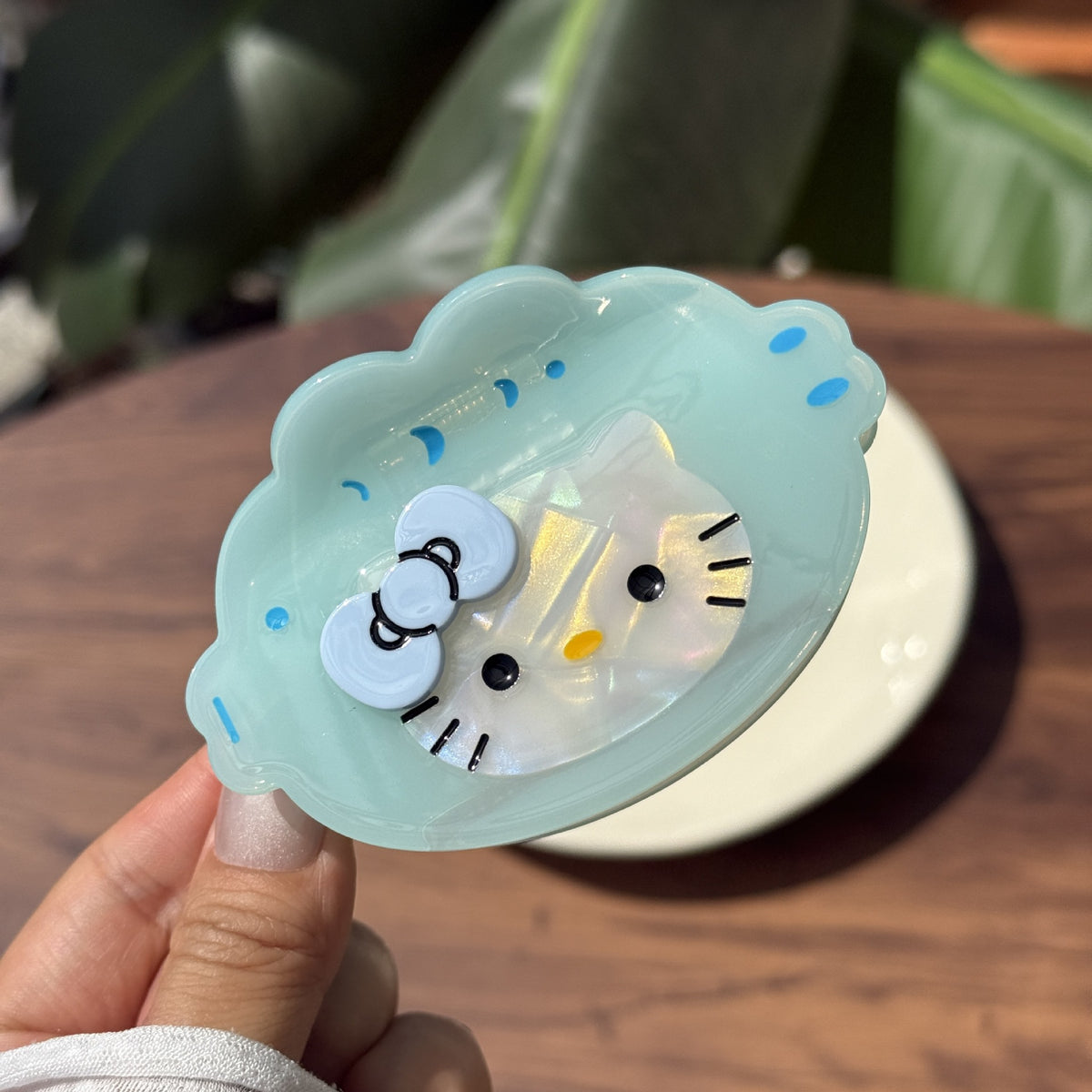 hello kitty hair claw
