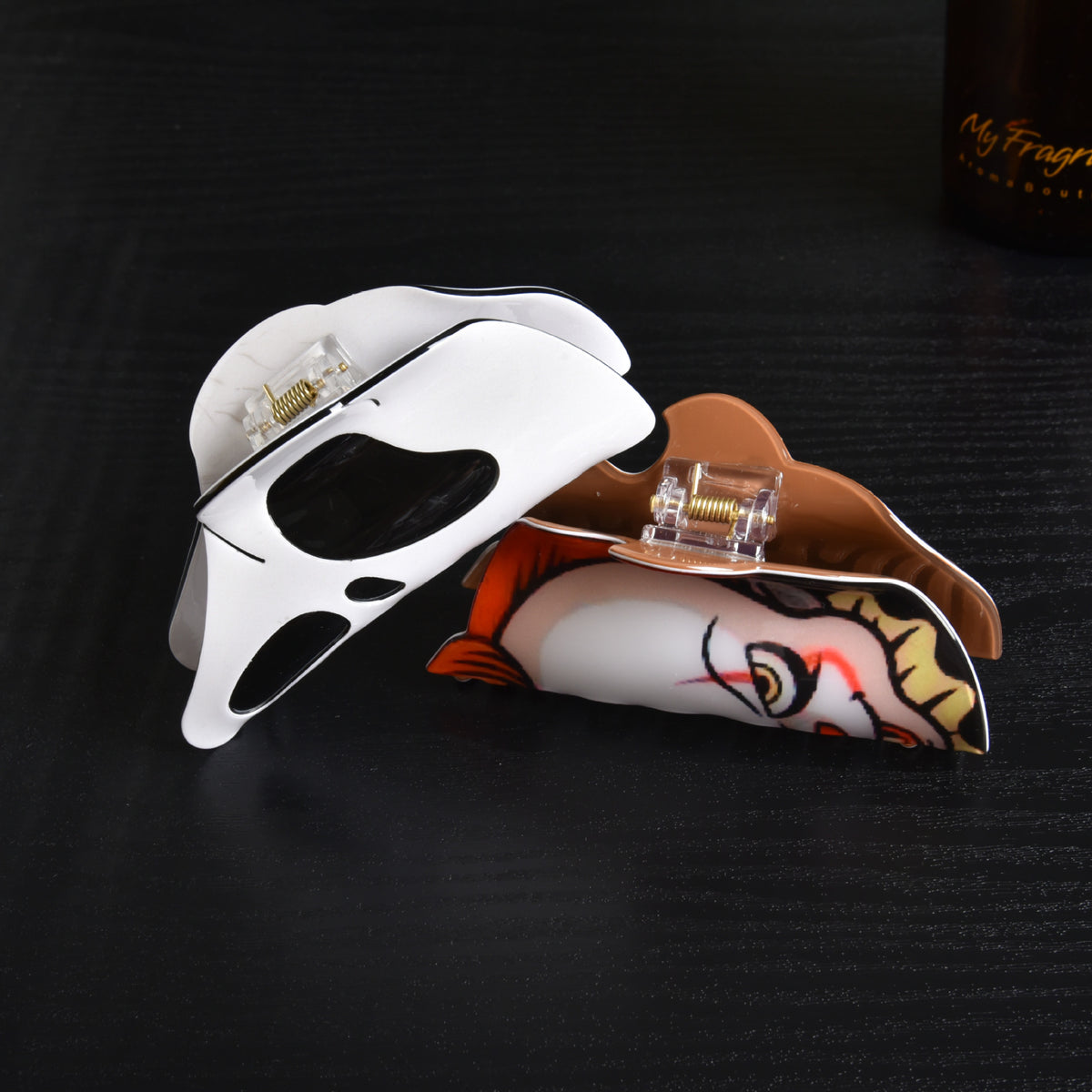 Halloween ghost big mask hair claw