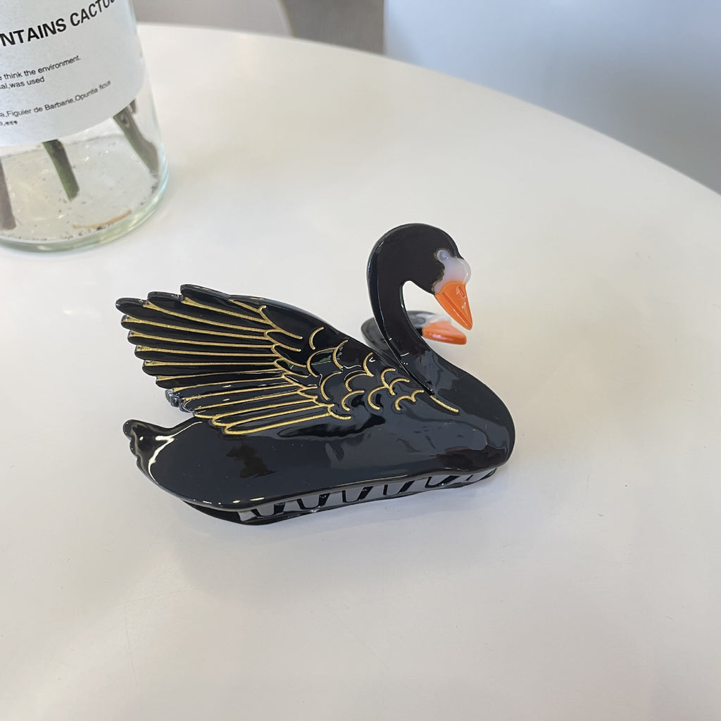 bird swallow hair claw